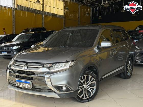 MITSUBISHI OUTLANDER 3.0 GT 4X4 V6 24V GASOLINA 4P AUTOMÁTICO MITSUBISHI OUTLANDER 3.0 GT 4X4 V6 24V GASOLINA 4P AUTOMÁTICO